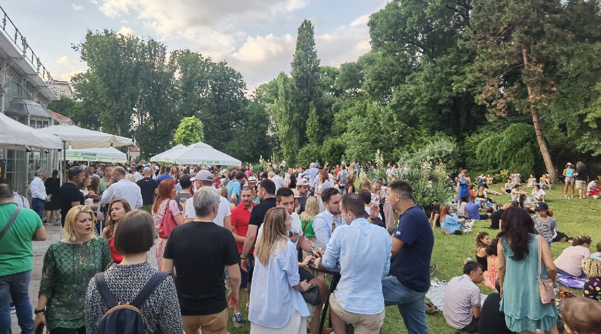 Oaza dobrih vinskih, muzičkih i gastronomskih ukusa na Wine Garden 2022