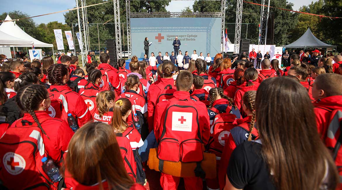 Podmladak Crvenog krsta Palilule osvojili prvo mesto na Državnom takmičenje u pružanju prve pomoći