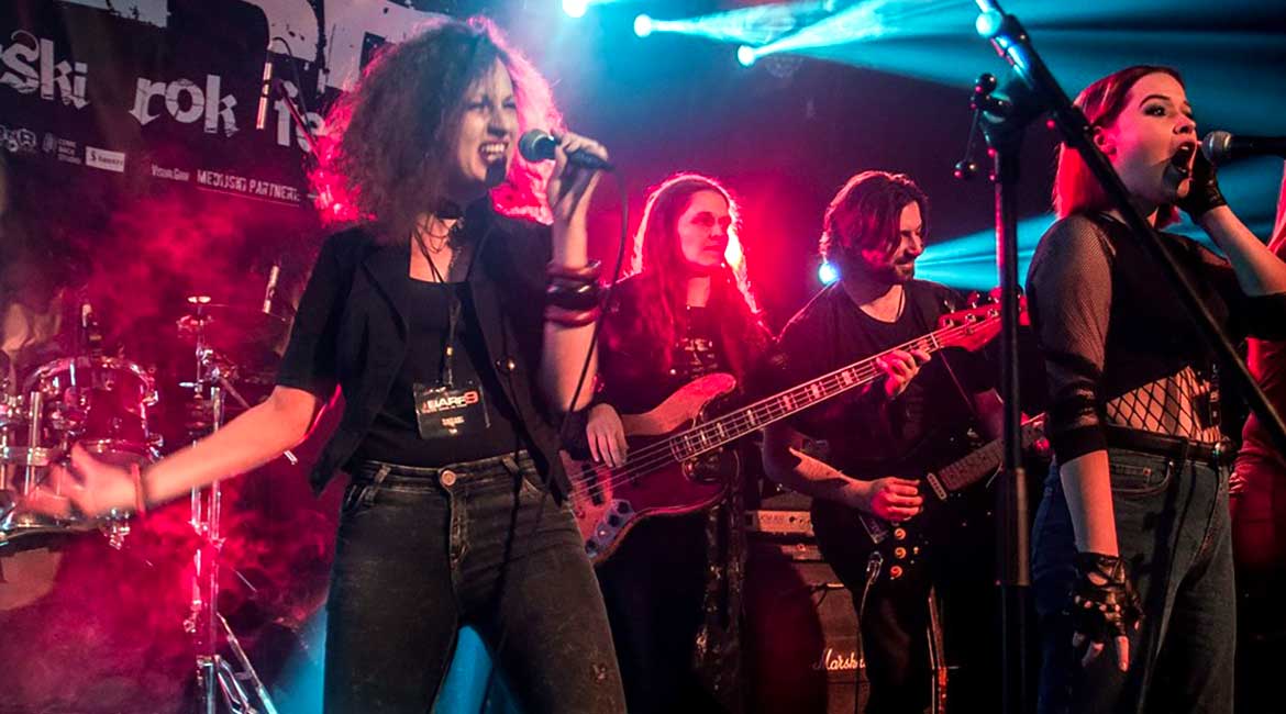 Umetnici okupljeni oko Sorabi benda izvode Rock Simfoniju za Lazara