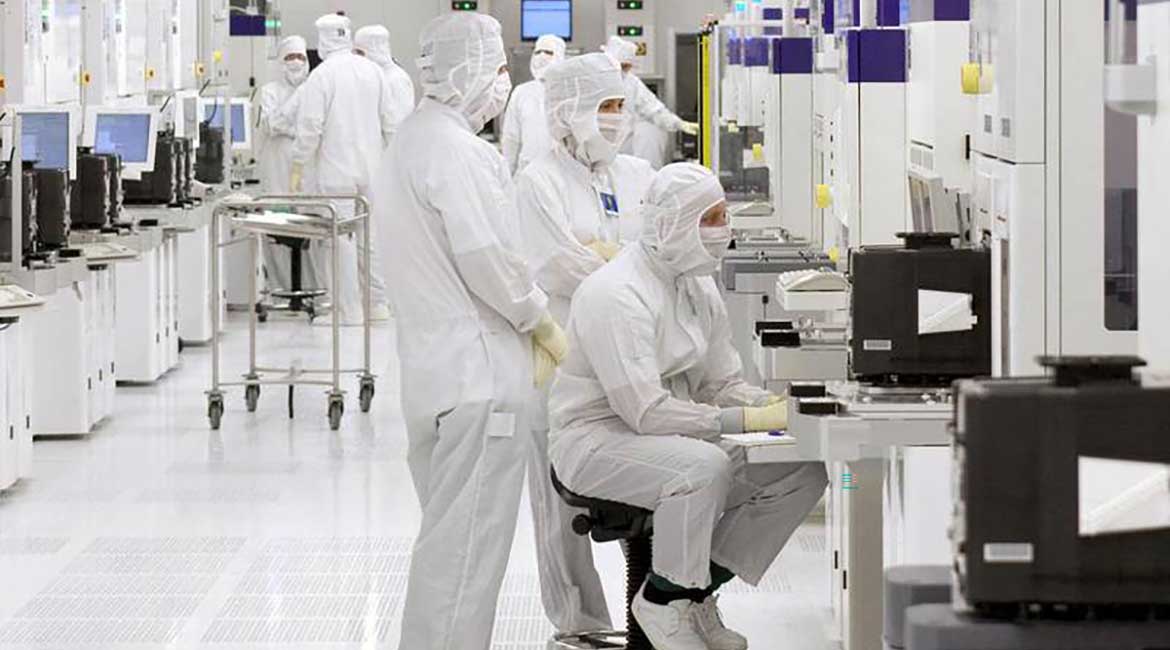 "Ko kontroliše čipove, kontroliše i svet"