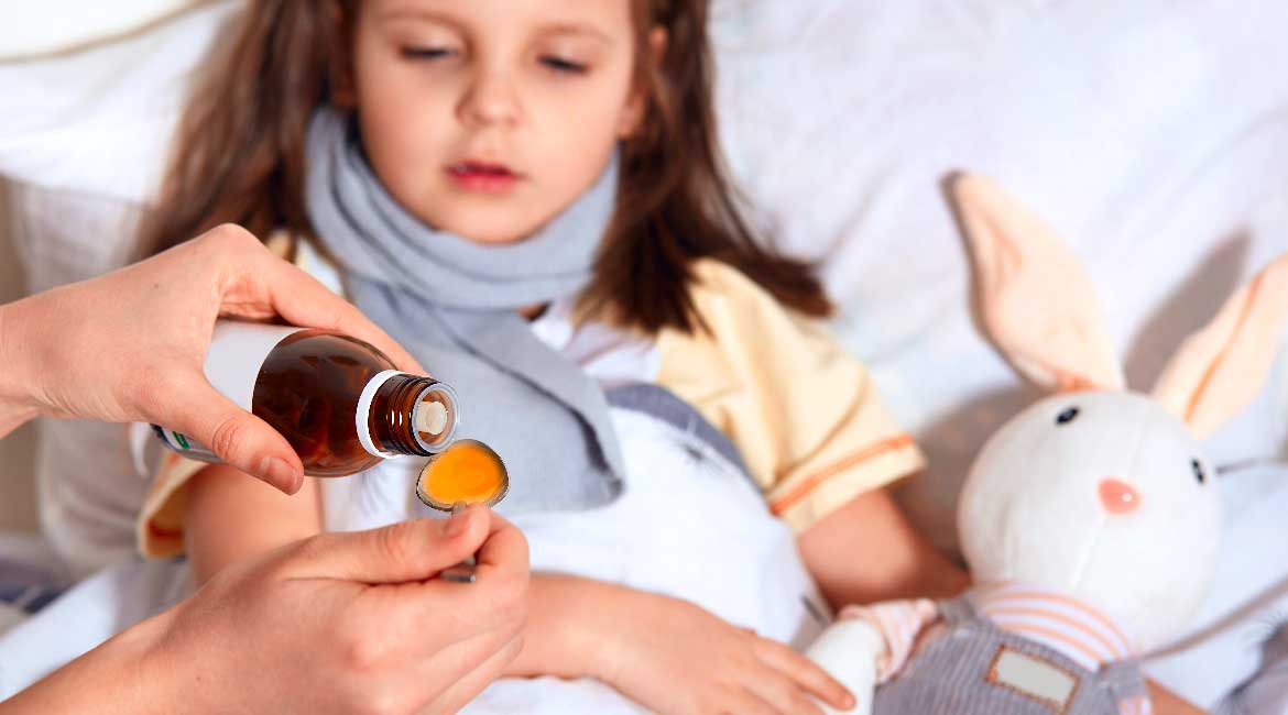 Kako dati detetu lek: Saveti pedijatra i praktični trikovi za roditelje