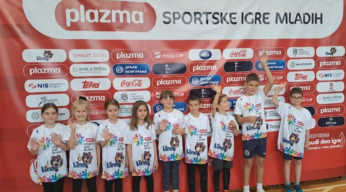 Medalje za osnovce OŠ "Zaga Malivuk"