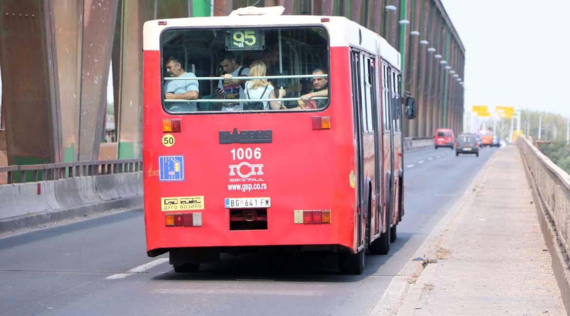 Kako preživeti vožnju linijom 95: Putovanje kroz saobraćajni kolaps