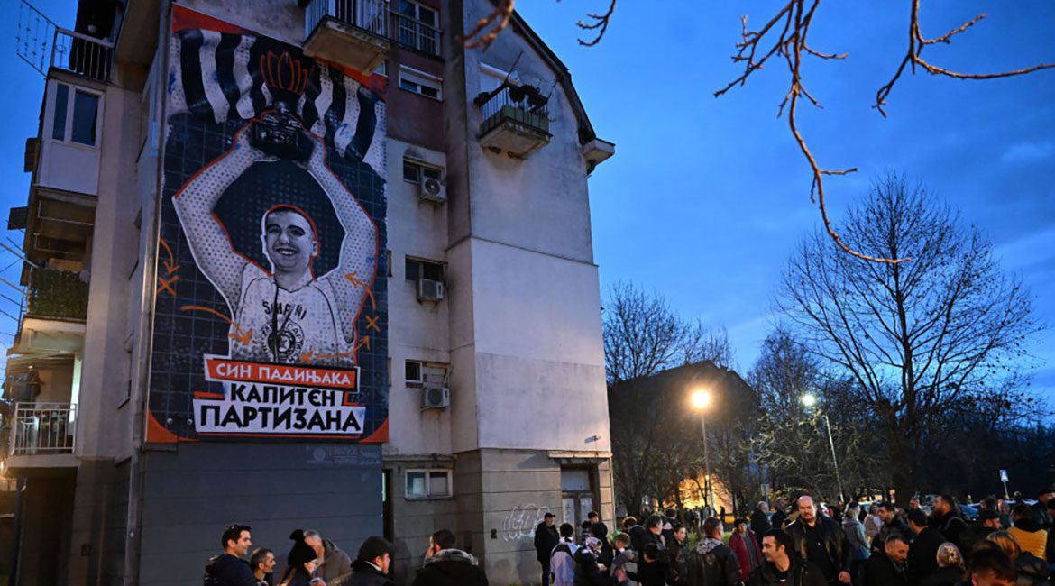 Dejan Milojević: Mural u Padinskoj Skeli