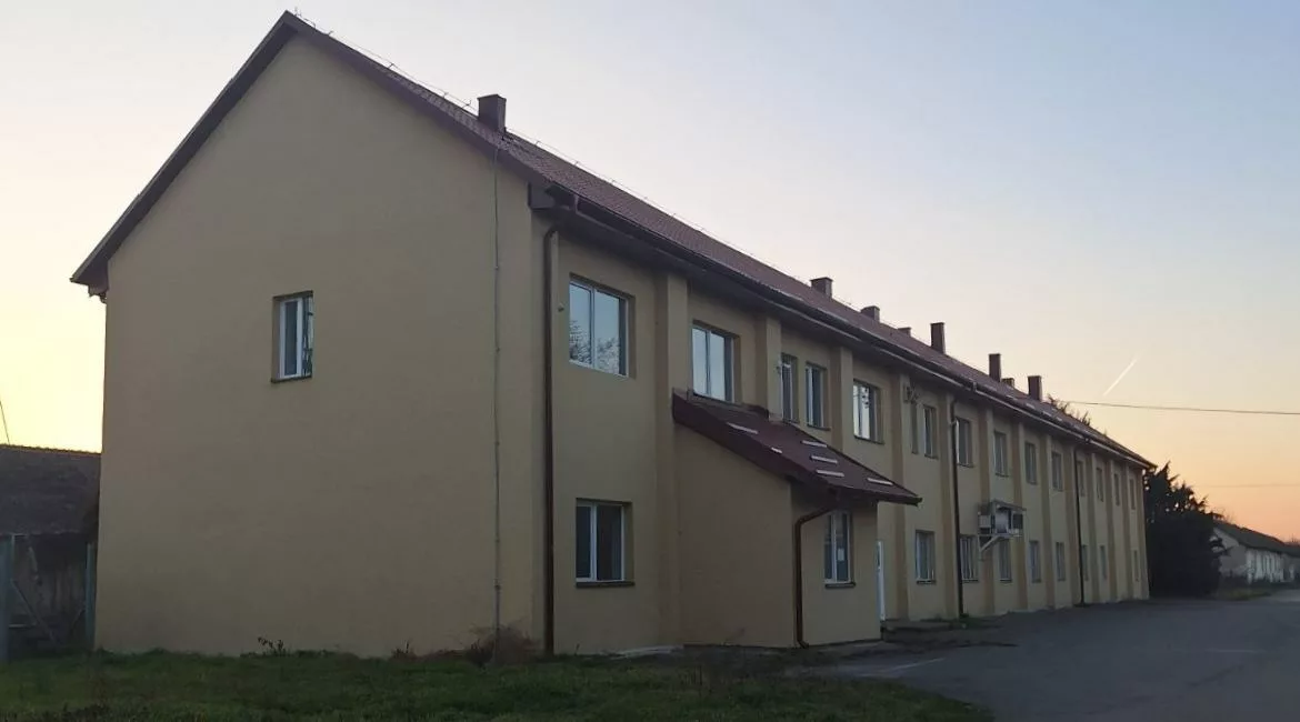 Renovirana zgrada, nekada su živeli samci i porodice koje su radile u PKB, Foto: Marko Davidović